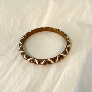 Bangle bracelet